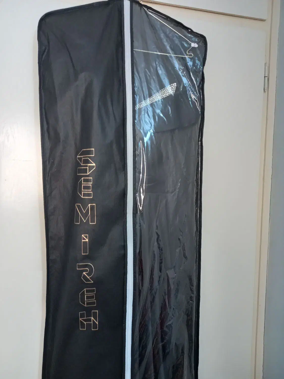 لباس شب|لباس|ابهر, |دیوار