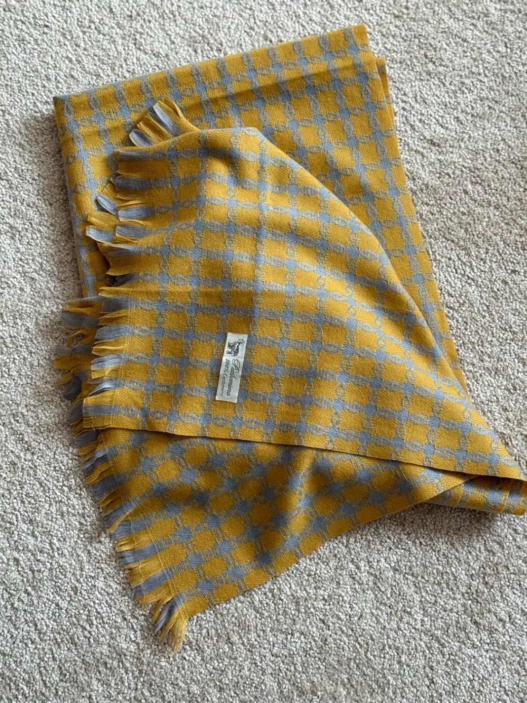 شال کشمیر، کلاه ، جوراب گرم|لباس|مشهد, هفت تیر (آب و برق)|دیوار