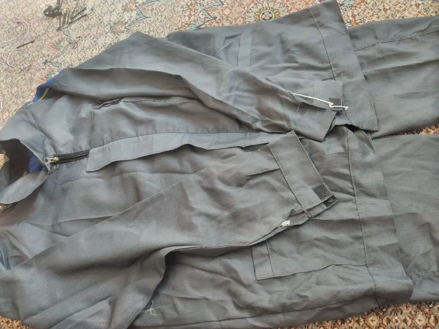 لباس کار|لباس|سقز, |دیوار