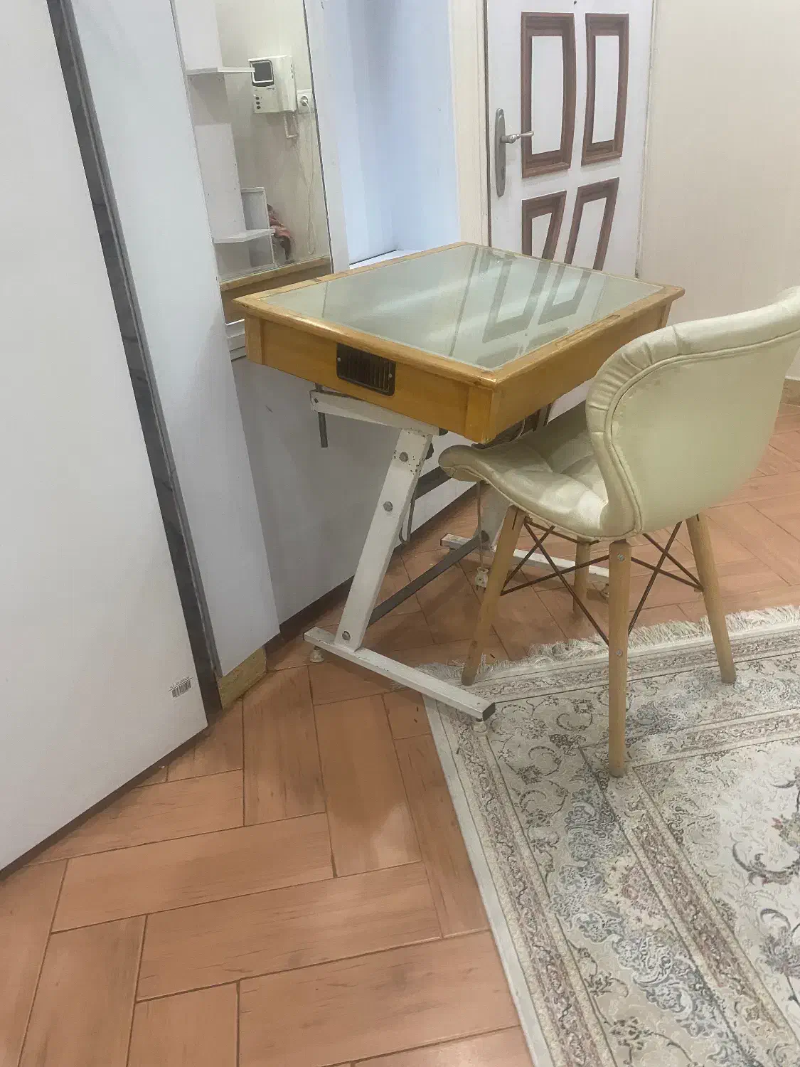 میز نور|لوازم التحریر|رشت, سعدی (تختی)|دیوار