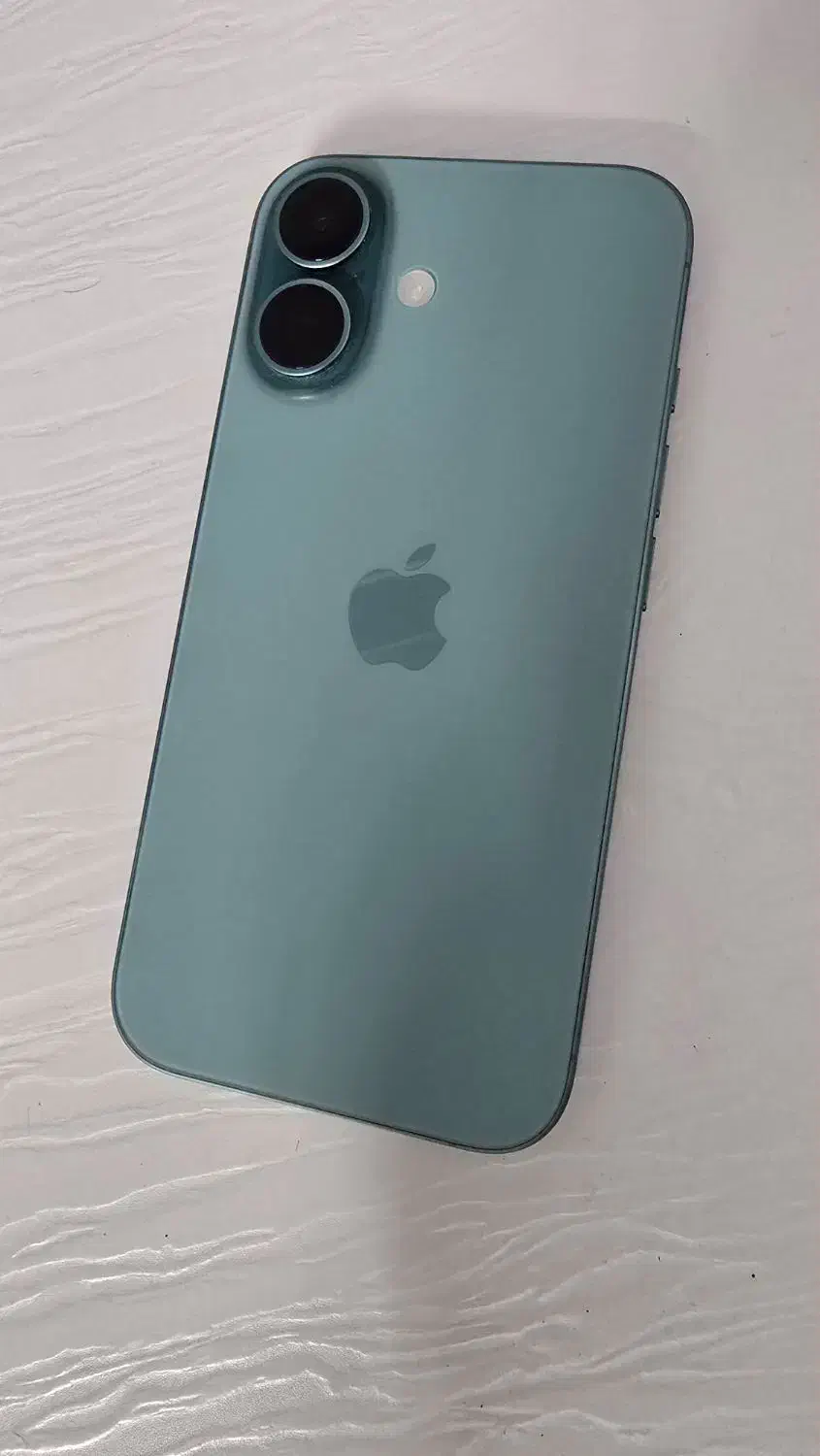 آیفون ۱۶ سبز ۱۲۸ گیگ|موبایل|آمل, |دیوار