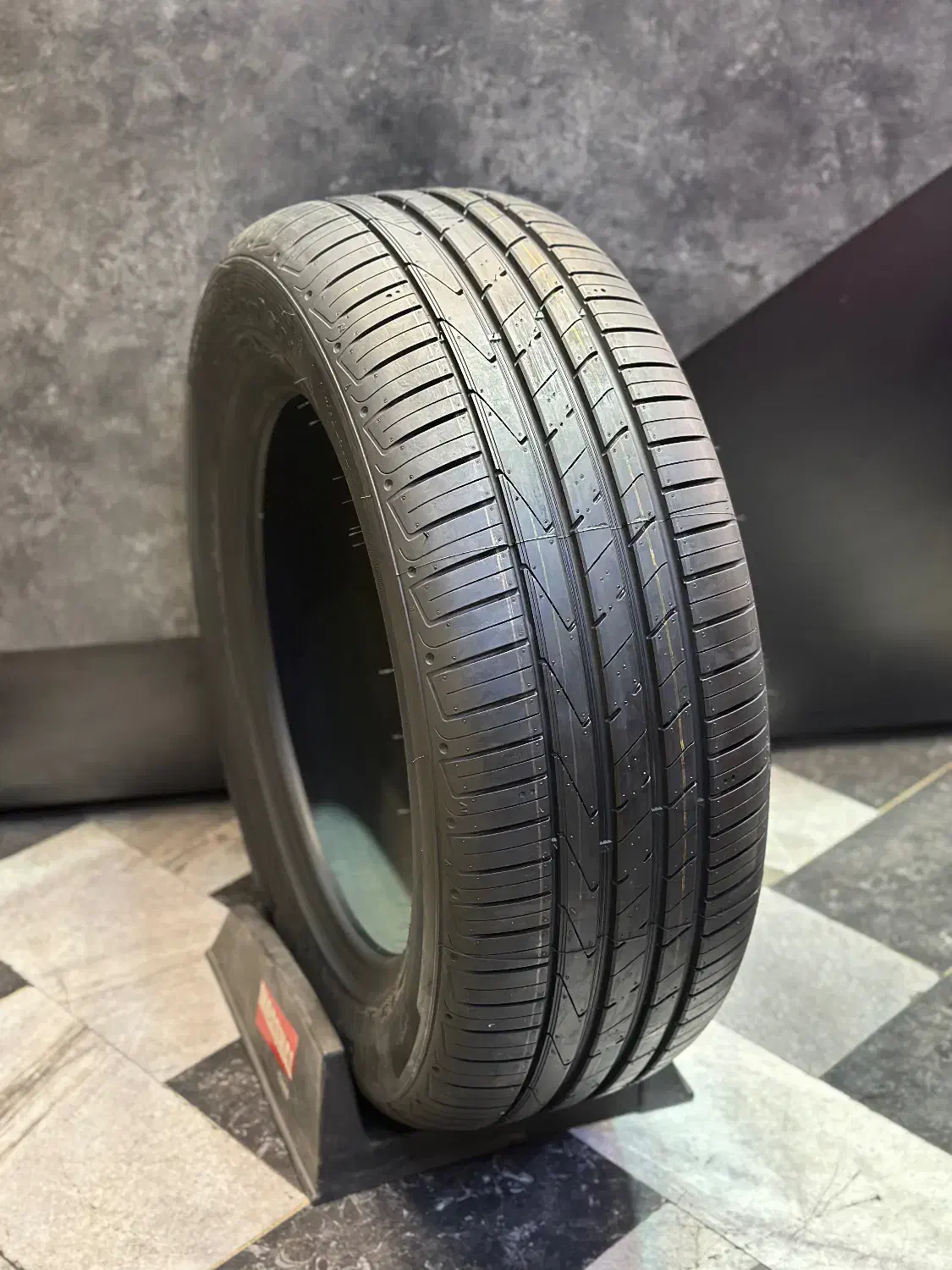 لاستیک هانکوک|قطعات یدکی و لوازم جانبی|تهران, پامنار|دیوار