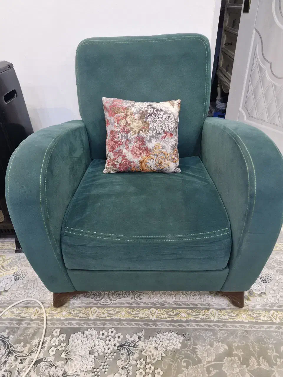 مبل ۷ نفره کمجا|مبلمان خانگی و میز عسلی|لشت نشا, |دیوار