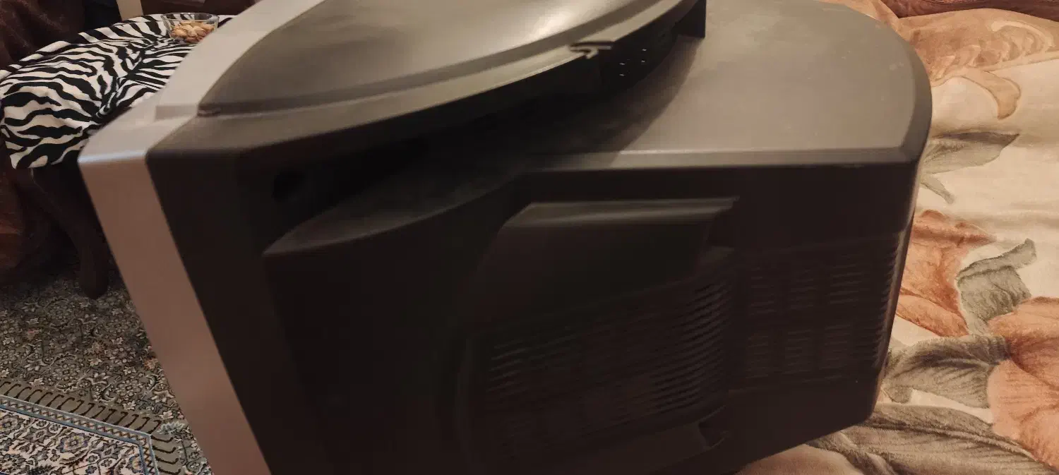 تلویزیون LG قدیمی turbo swing|تلویزیون و پروژکتور|کرج, مهرویلا شمالی|دیوار