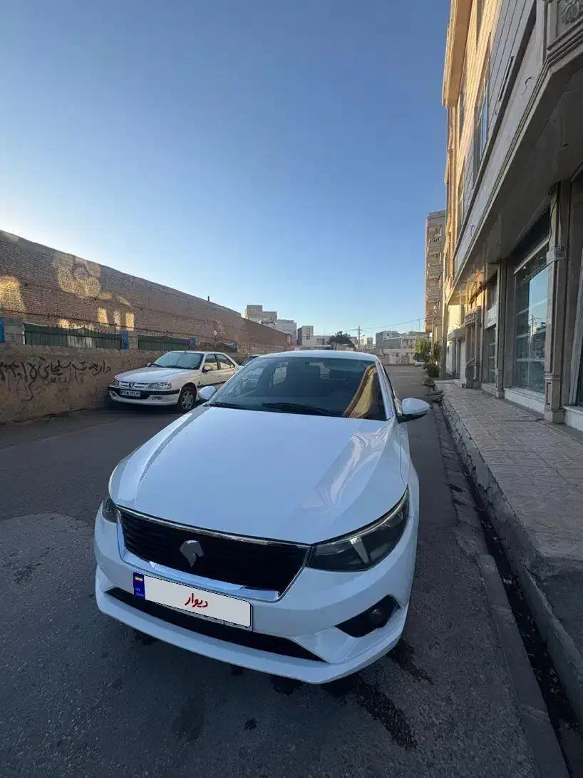 تارا سفید1402 کم کارکرد|خودرو سواری و وانت|اردبیل, |دیوار