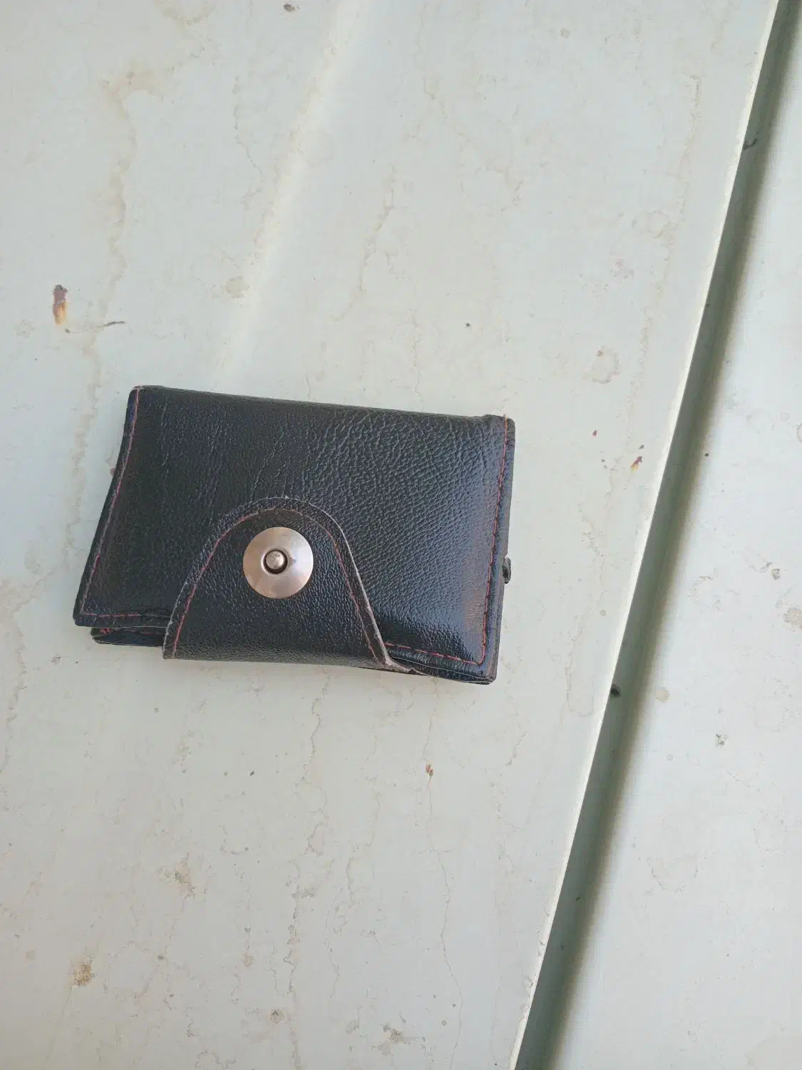 مدارک پیدا شده|اشیا|شیراز, کوی زهرا|دیوار