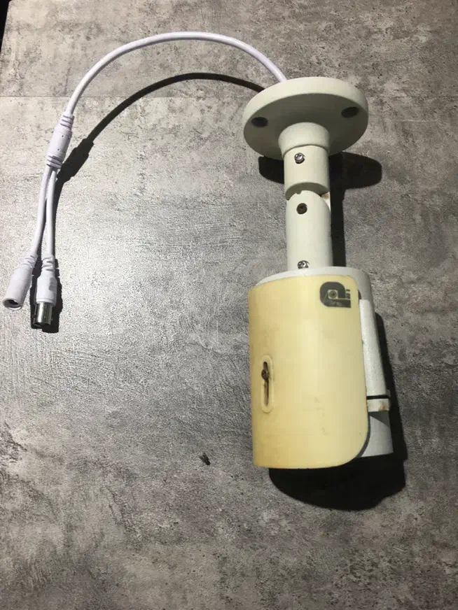 دو عدد دوربین استوک قیمت توافقی|دوربین مداربسته|دزفول, |دیوار