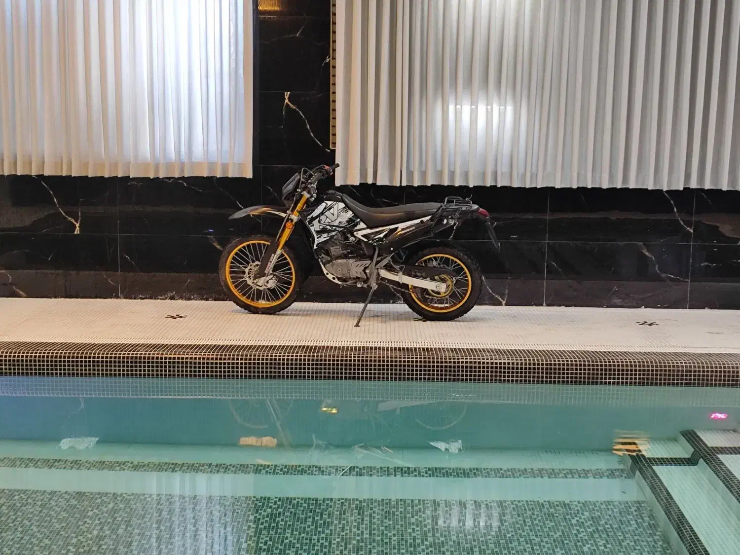 تریل روان 1403|موتورسیکلت|مشهد, چهاربرج|دیوار