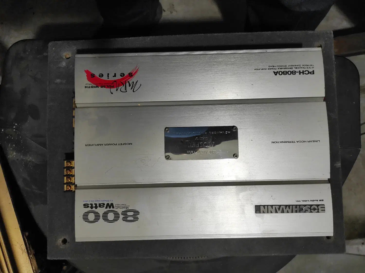 آمپلی  ۱۵ ساله۲سال کارکرد usa|گیتار، بیس، امپلیفایر|رشت, کاکتوس|دیوار