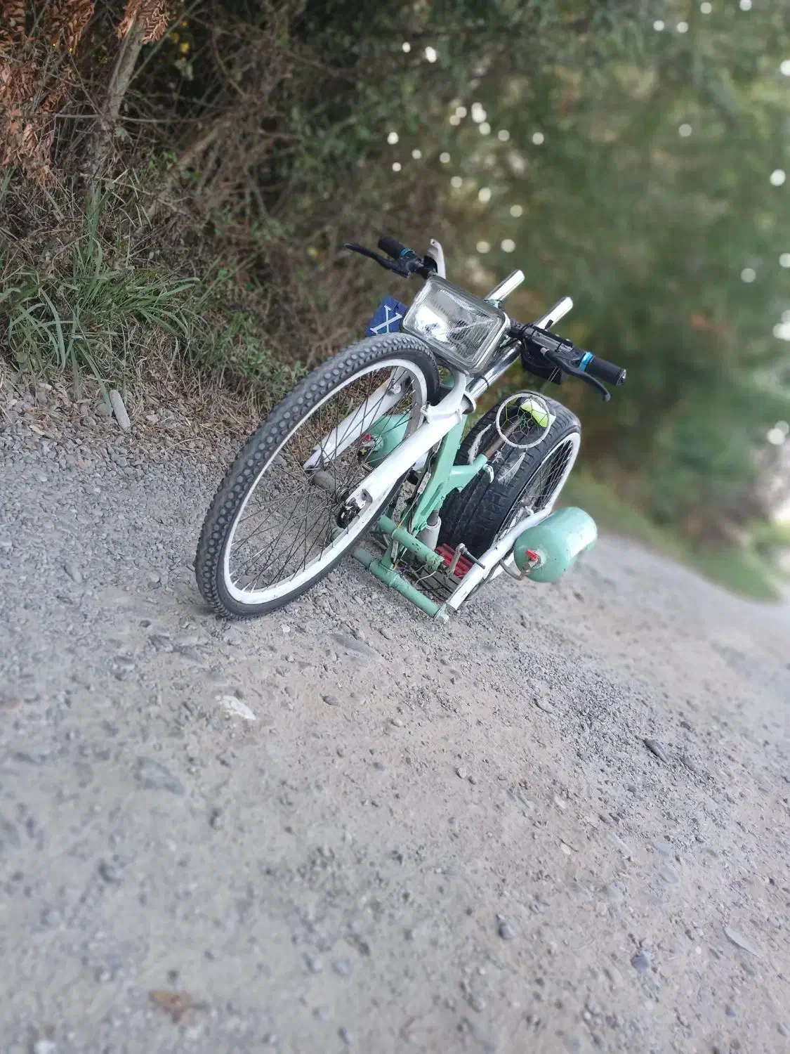 دوچرخه لاستیک پهن|دوچرخه، اسکیت، اسکوتر|سنگر, |دیوار