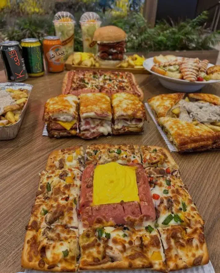 نیروی رستورانی فست فود|استخدام خدمات فروشگاه و رستوران|کرج, اتحاد|دیوار