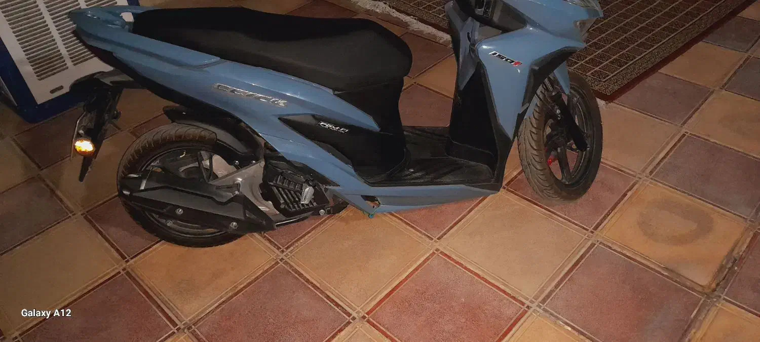 موتور کلیک 150i|موتورسیکلت|فلاورجان, |دیوار