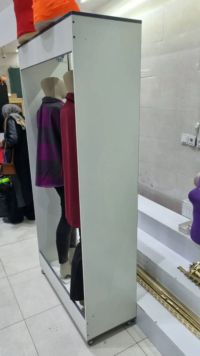 فروش ۶عدد مانکن با ۳عدد دکور جا مانکنی|فروشگاه و مغازه|ارومیه, |دیوار