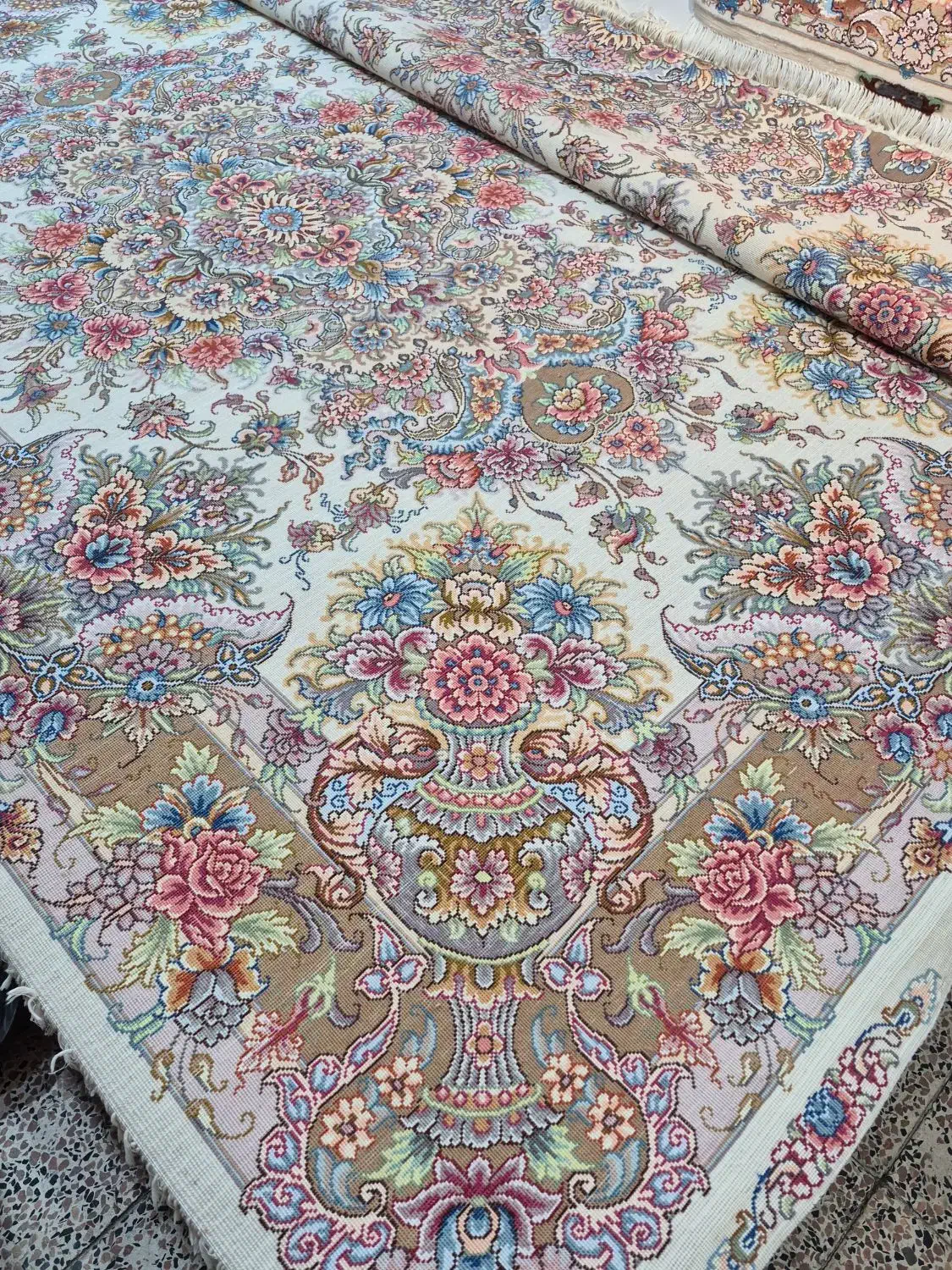 تولیدی مصالح فرش ملک زاده آذرشهر|فرش|تبریز, |دیوار