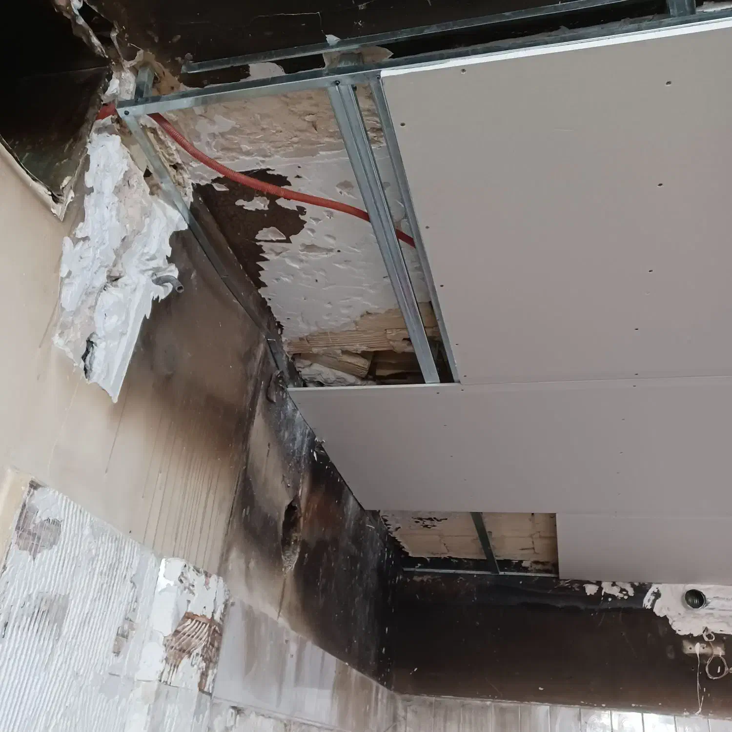 کابینت/دکوراسیون فروشگا/بازسازی ساختمان/ویترین/کمد|خدمات پیشه و مهارت|اندیشه, اندیشه فاز ۱|دیوار