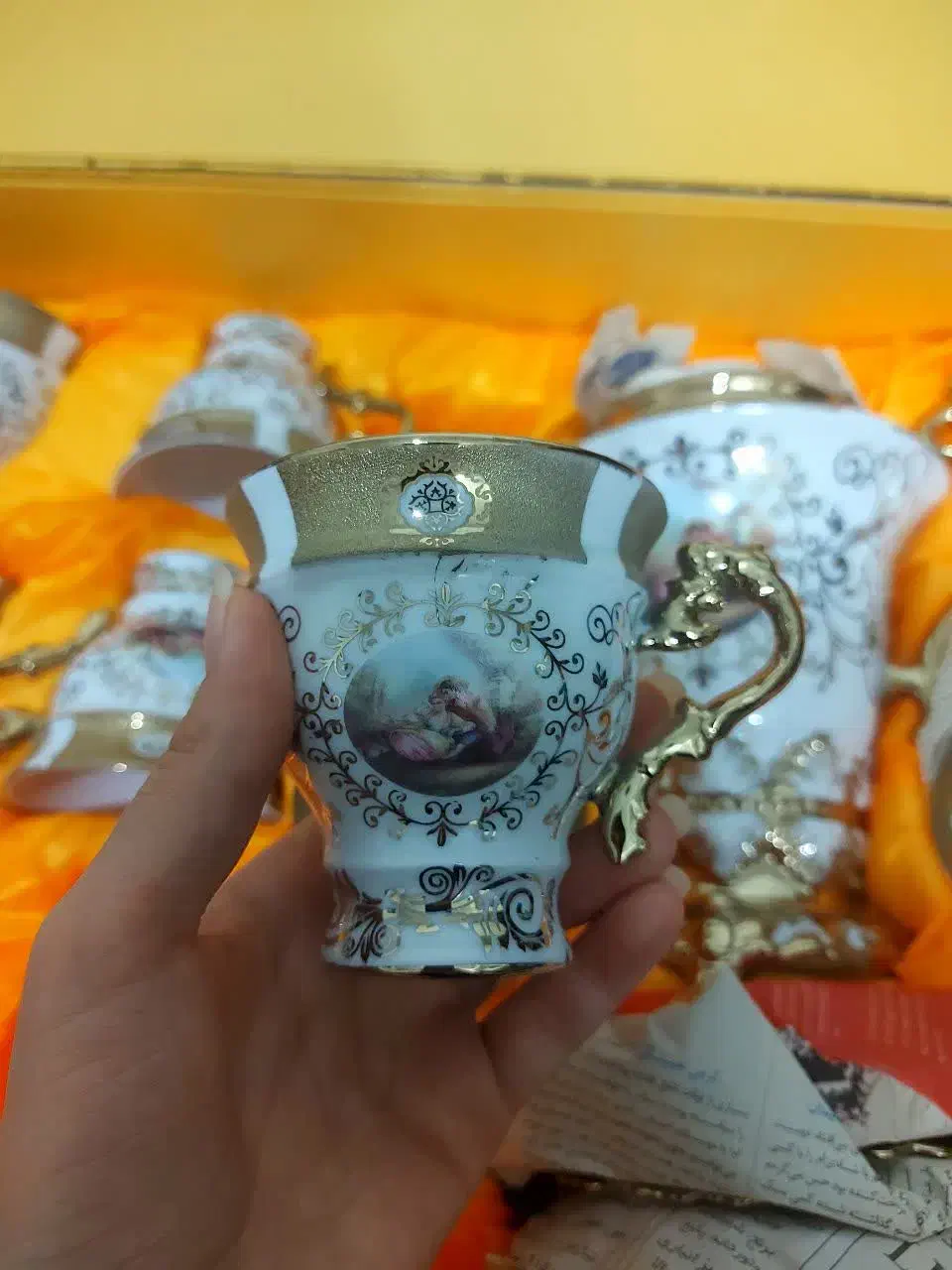 صبحانه خوری و بستنی خوری باسینی لیلی ومجنون|ظروف سرو و پذیرایی|مشهد, ادیب نیشابوری (شهرک غرب)|دیوار