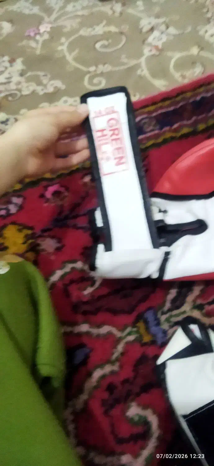 دستکش بوکس|تجهیزات ورزشی|قم, چهل درخت‎|دیوار