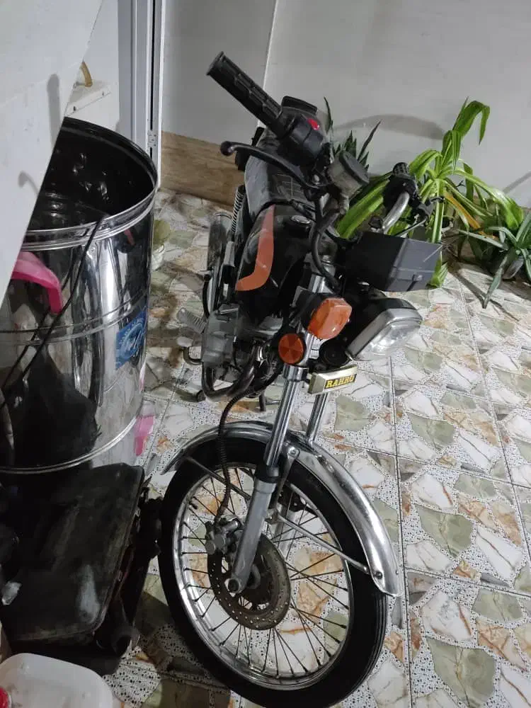 ۲۰۰همارو مدارک تکمیل انجین فابریک خود بوشهرم|موتورسیکلت|بوشهر, |دیوار