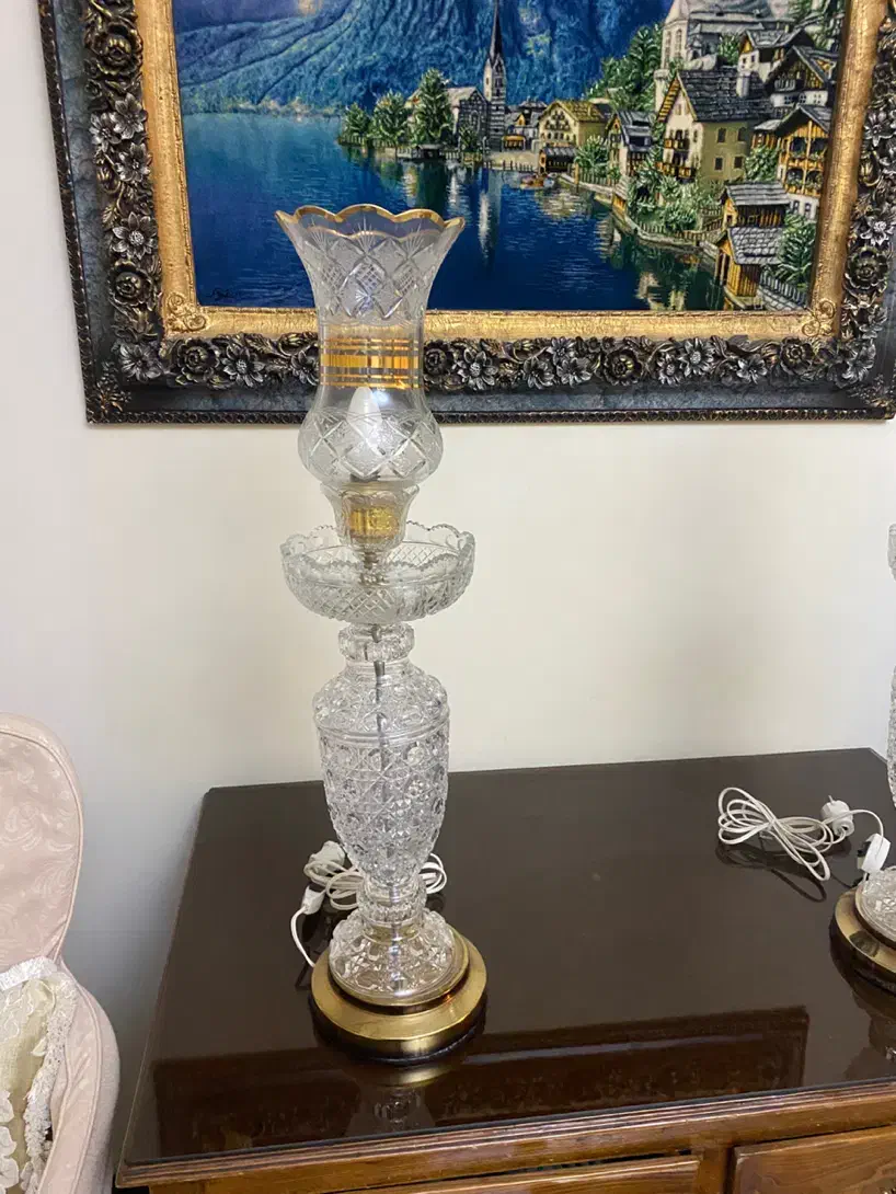 یک جفت چراغ کریستال لاله چک بسیار زیبا|لوستر و چراغ آویز|تهران, ونک|دیوار