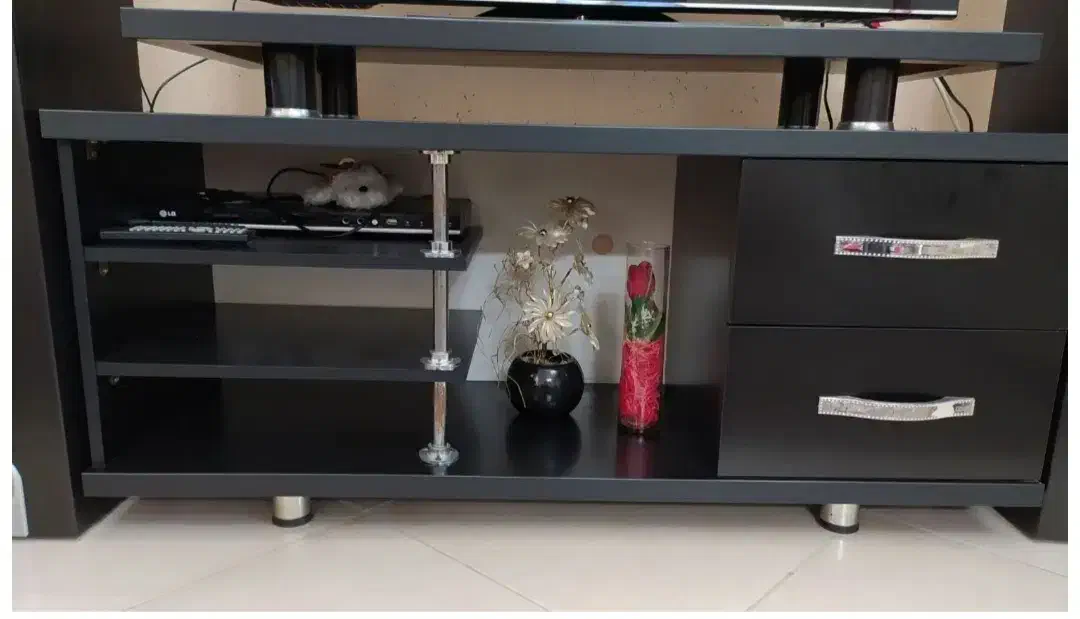 میز تی وی|میز تلویزیون|پاکدشت, پاکدشت (مامازند)|دیوار