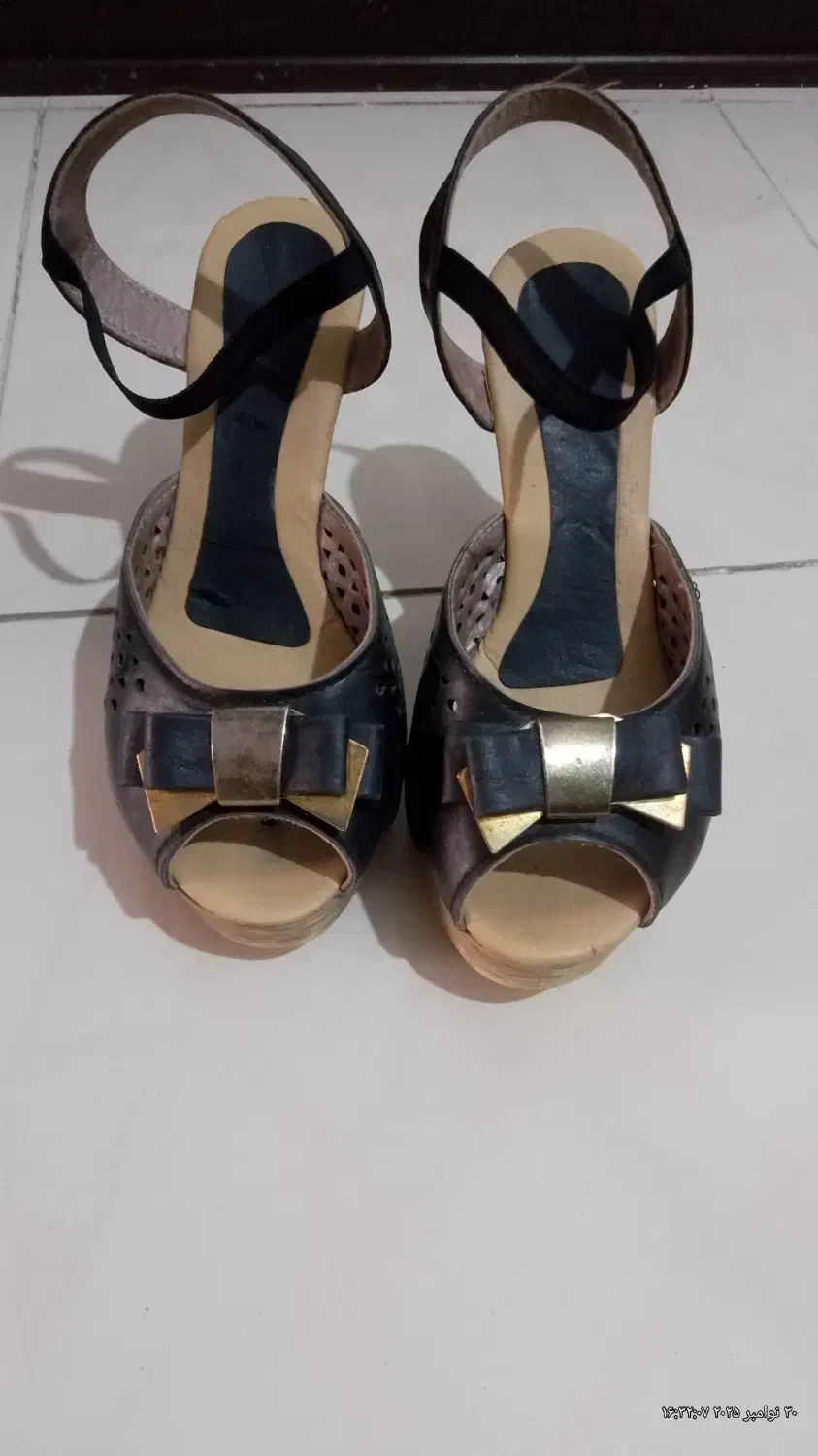 صندل چوبی زنانه|کیف، کفش، کمربند|پردیس, فاز ۳|دیوار
