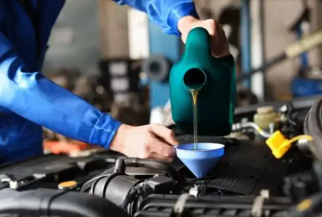 استخدام کارگر ساده در مغازه تعویض روغنی|استخدام صنعتی، فنی، مهندسی|کوهدشت, |دیوار