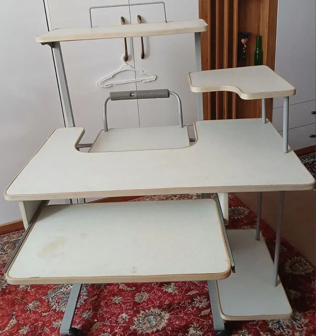 میز تحریر و کامپیوتر|میز تحریر و کامپیوتر|زاهدان, |دیوار