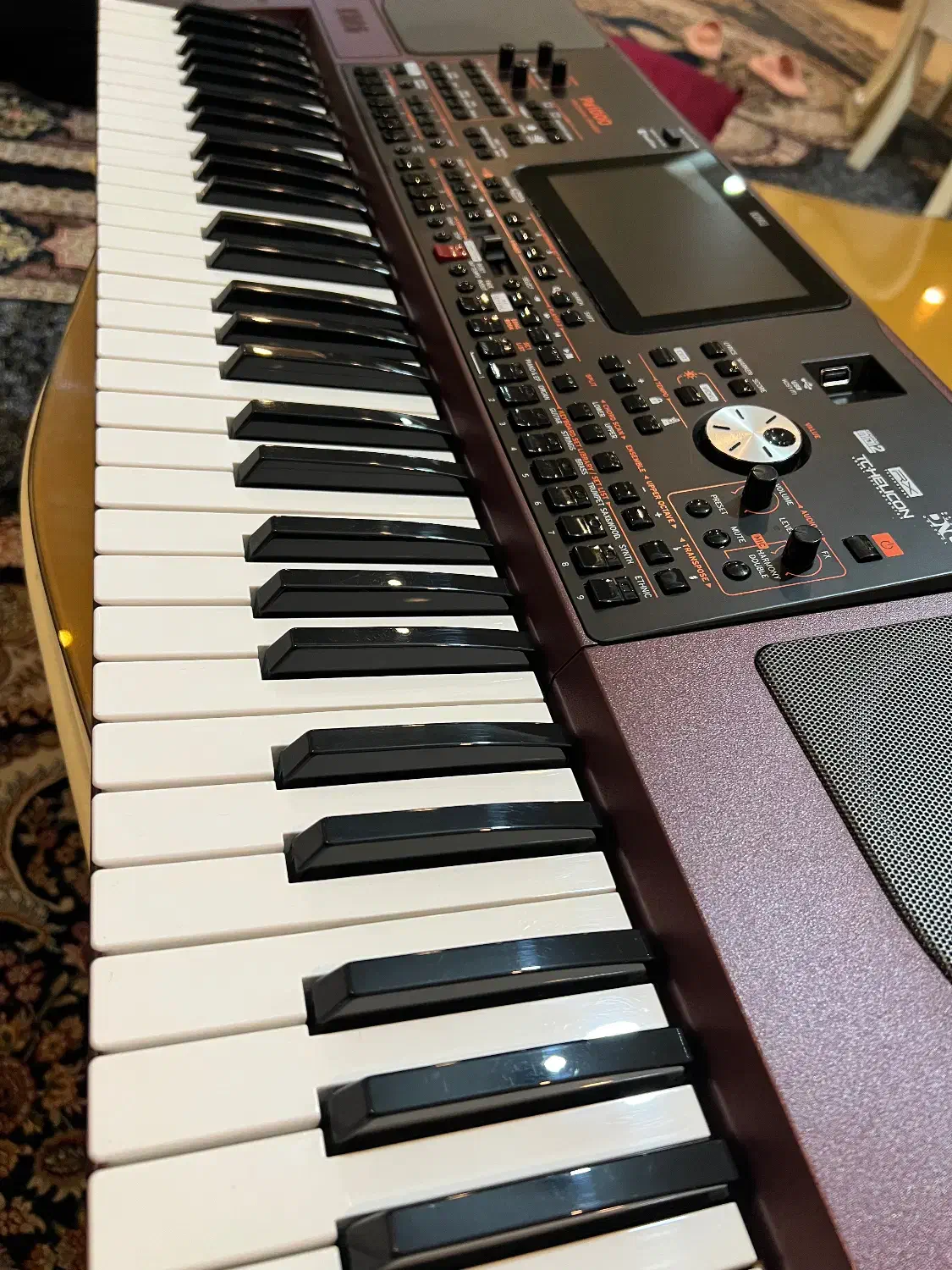 ارگ یا کیبورد pa1000 استثنایی و خانگی|پیانو، کیبورد، آکاردئون|ساری, |دیوار