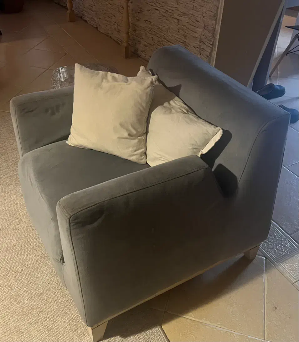 نیم ست از برند طرحی برای زندگی|مبلمان خانگی و میز عسلی|رشت, گلسار|دیوار