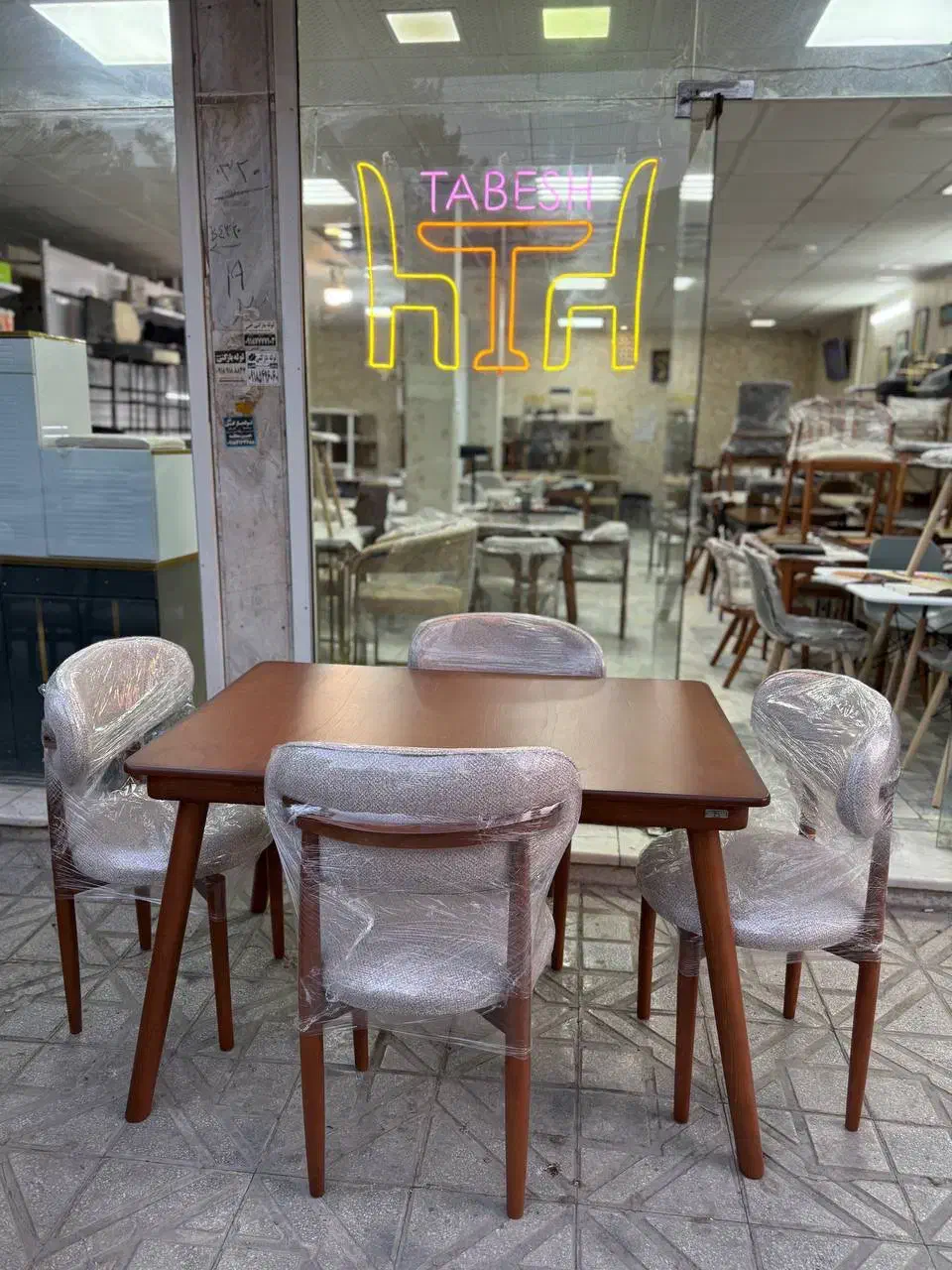 میزناهارخوری مینیمال نوبلMax|میز و صندلی غذاخوری|کرمانشاه, |دیوار