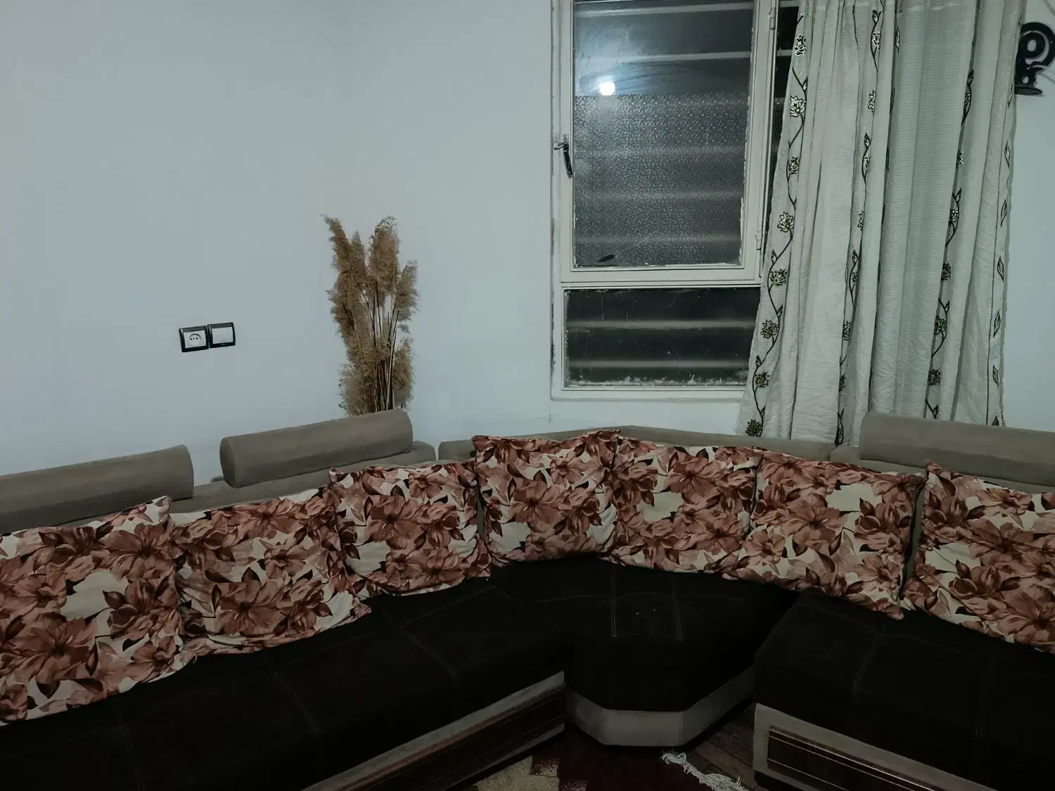 مبلمان دست دوم|مبلمان خانگی و میز عسلی|مرودشت, فاز اول شهرک فرهنگیان|دیوار