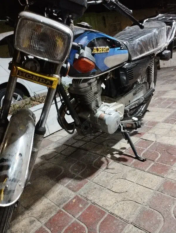 هندا 125|موتورسیکلت|مشهد, رسالت|دیوار