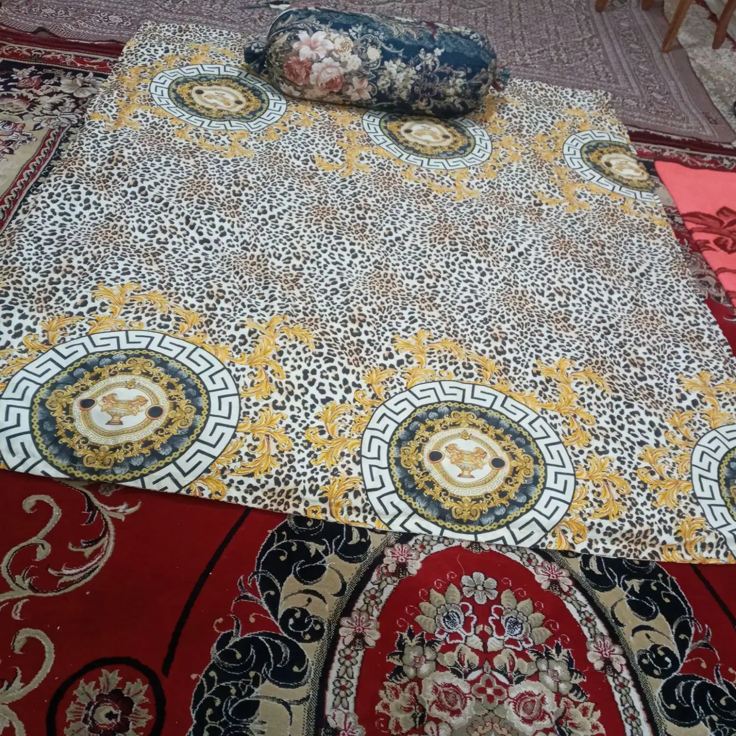 دوخت انواع بالش و سرویس آشپزخانه|لوازم خیاطی و بافتنی|میاندوآب, |دیوار