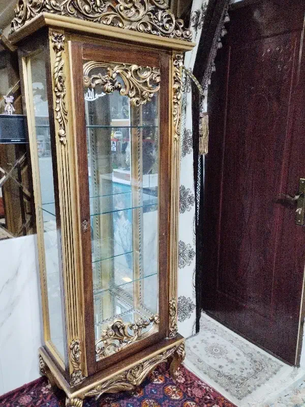 گنجه تمیز وبدون خط رنگ طلایی|بوفه، ویترین، کنسول|قائن, |دیوار