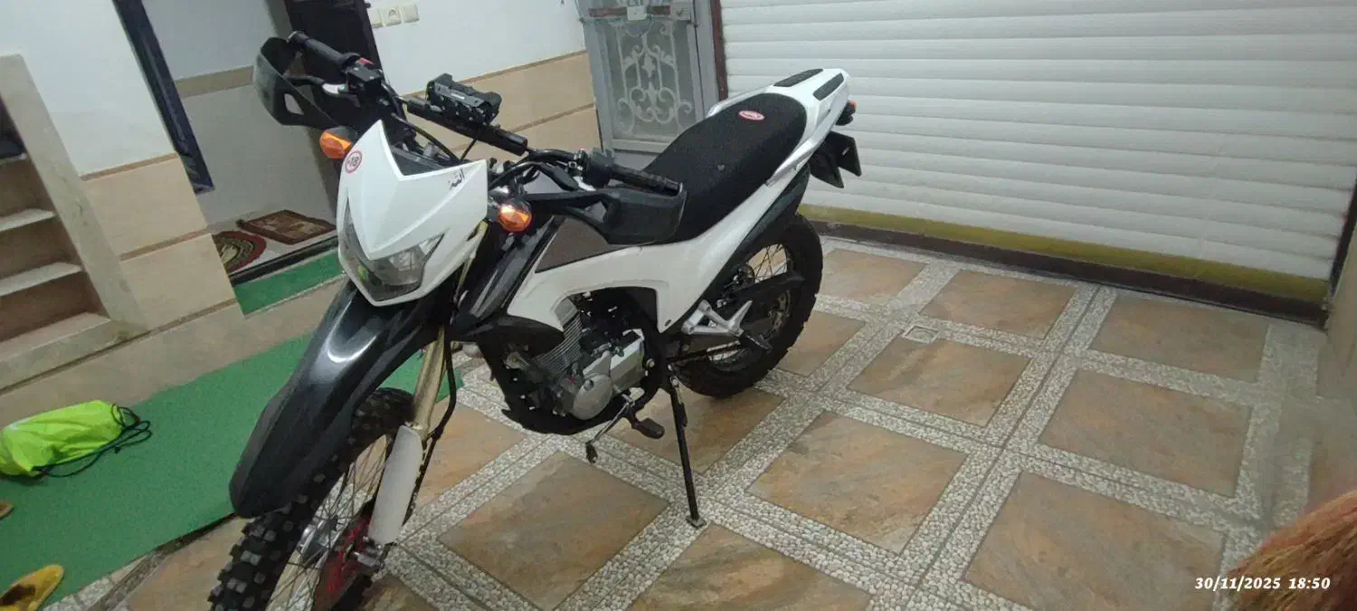 موتور تریل پرواز 200 مدل 1400 درحد|موتورسیکلت|اشنویه, |دیوار