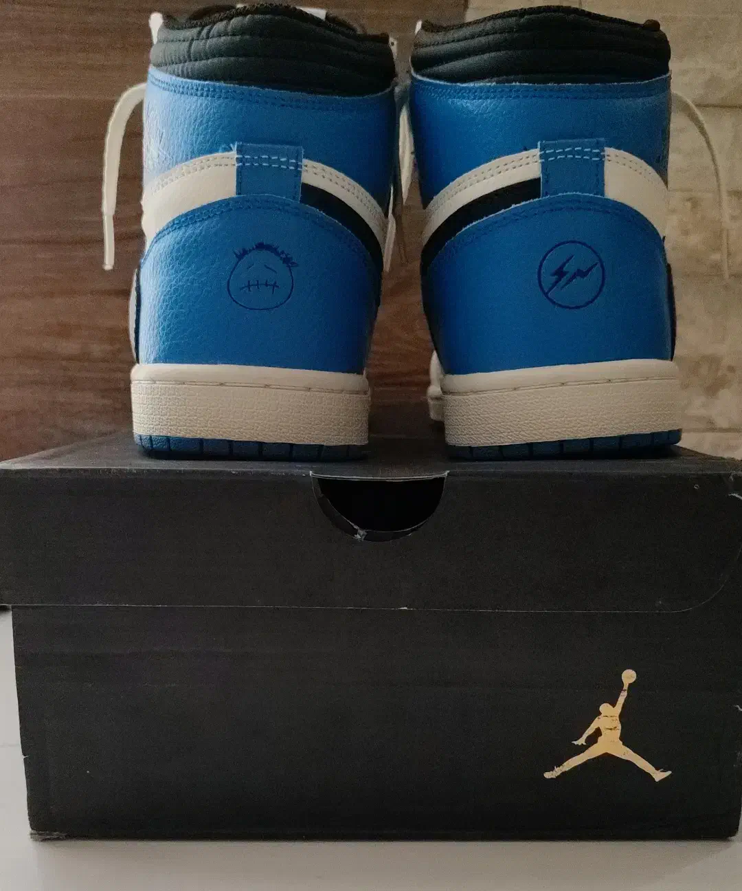 ایر جردن وان ترویس اسکات فرگمنت 41|کیف، کفش، کمربند|شیروان (خراسان), |دیوار