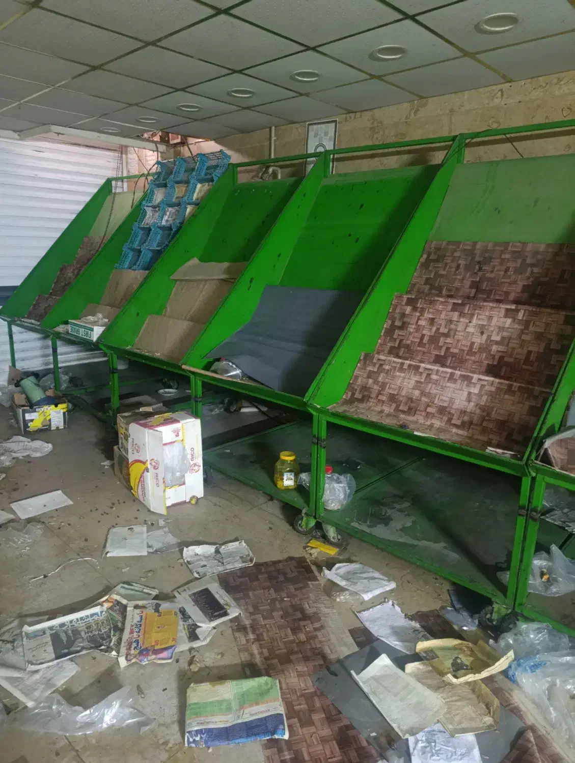 ممبر میوه|ابزارآلات|اصفهان, پوریای ولی|دیوار