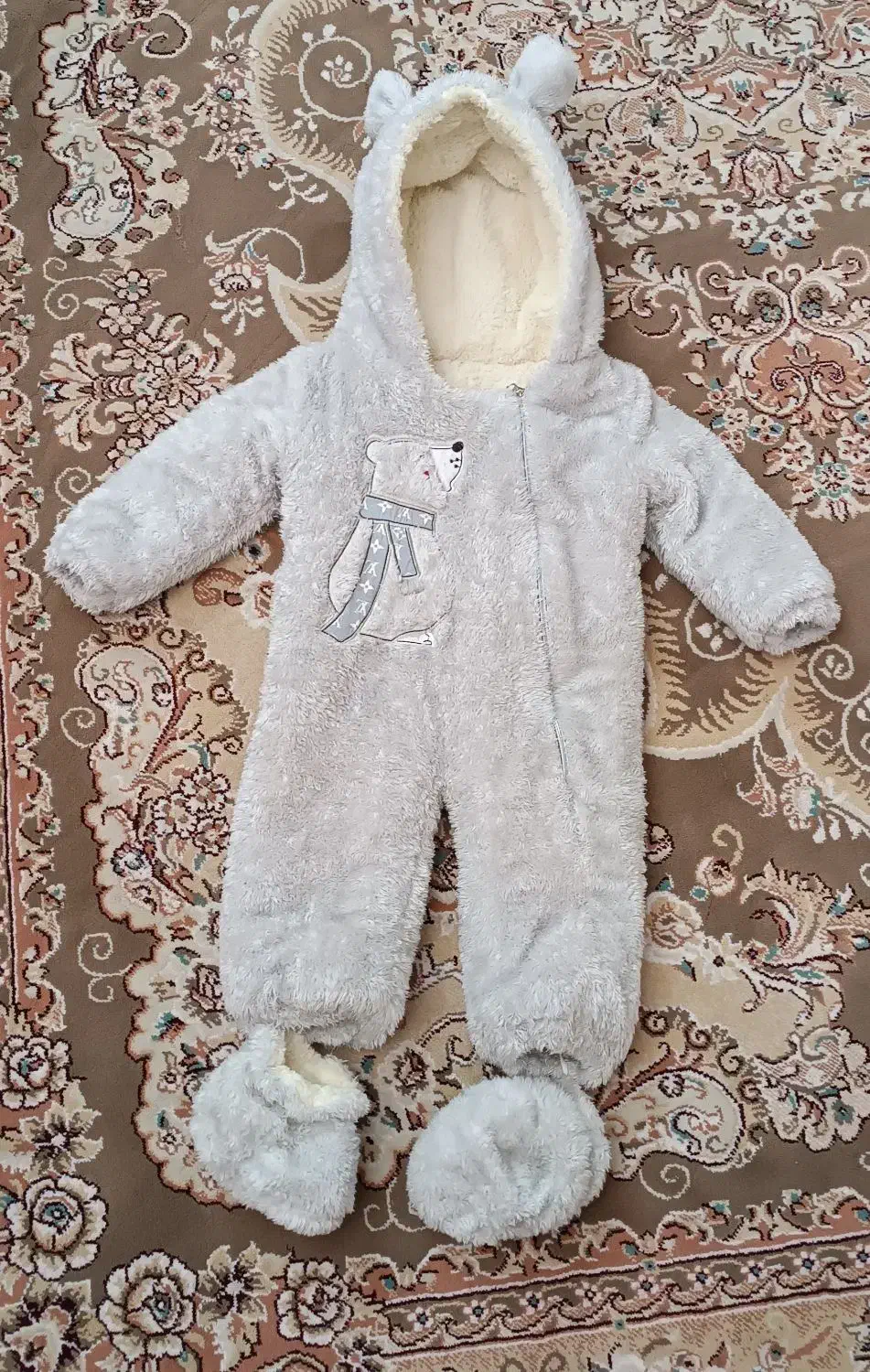 لباس|کفش و لباس بچه|خوی, |دیوار