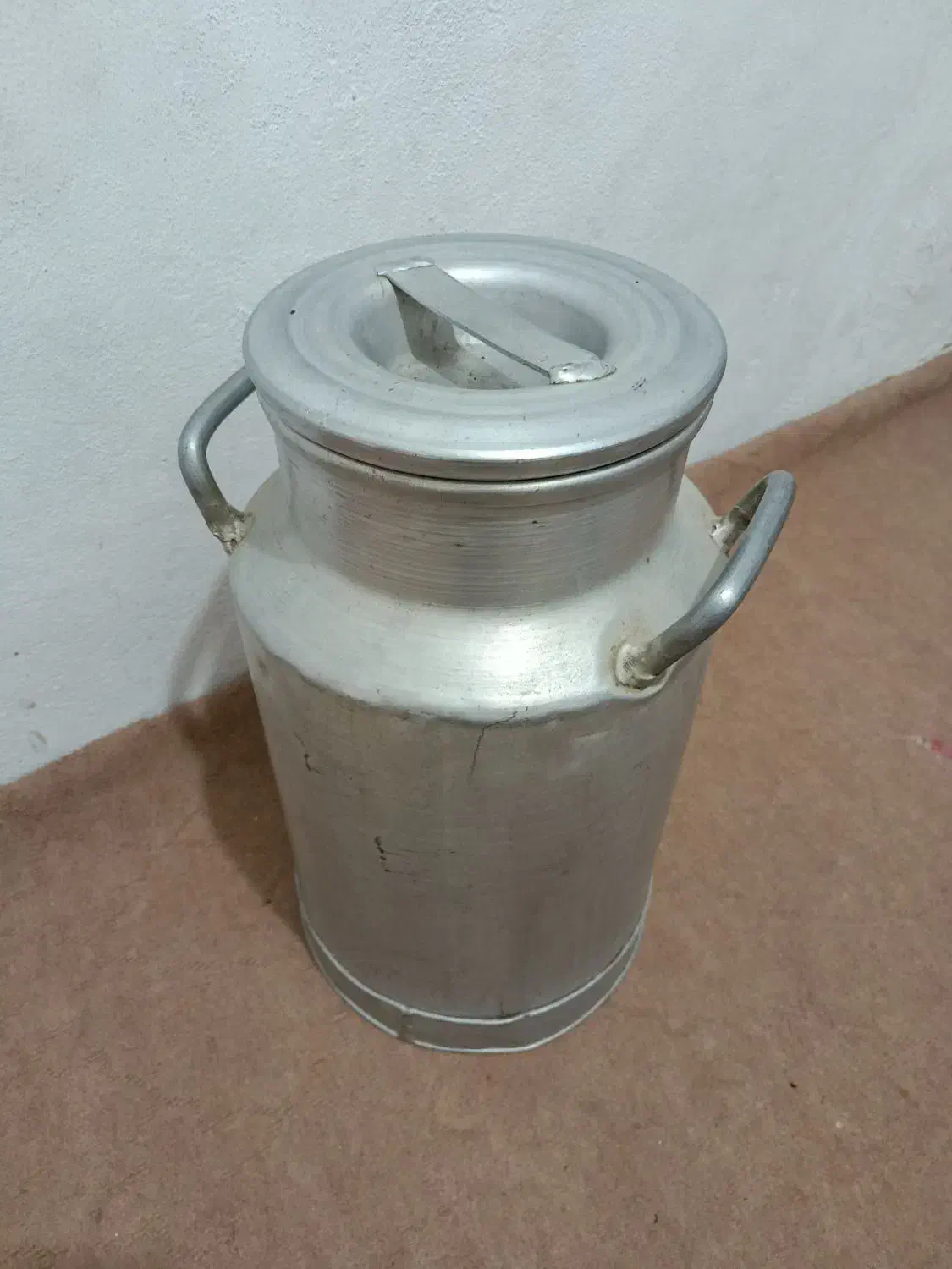 دبه شیر|ظروف نگهدارنده، پلاستیکی، یک‌بارمصرف|سبزوار, هویزه|دیوار