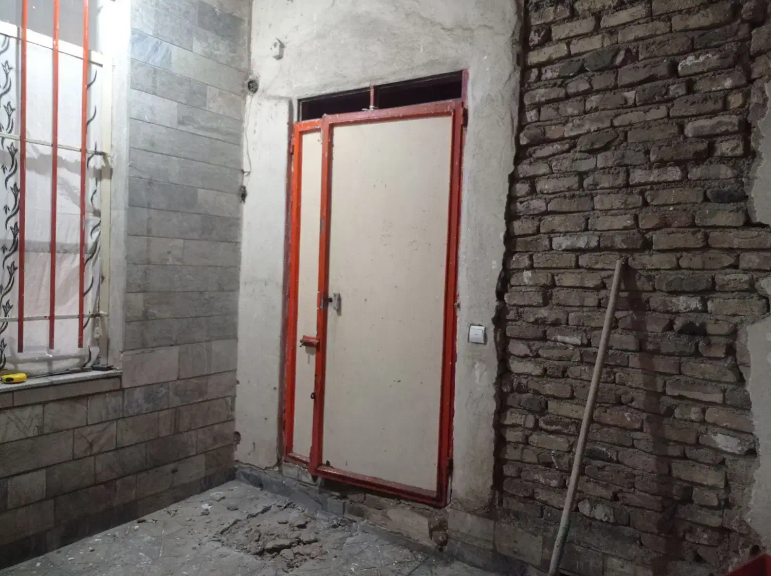 درب و پنجره|مصالح و تجهیزات ساختمان|بروجرد, |دیوار