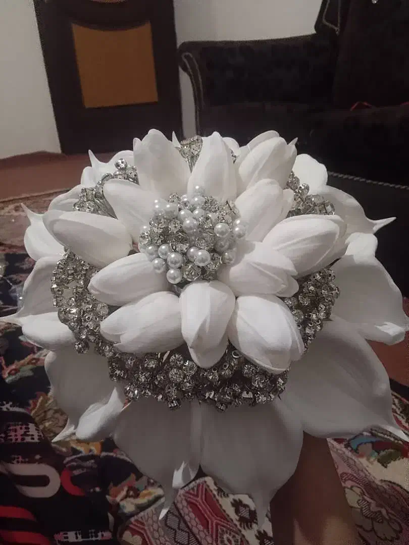 جدید ترین دسته گل عروس برای عروسای خوش سلیقه|گل مصنوعی|پلدشت, |دیوار