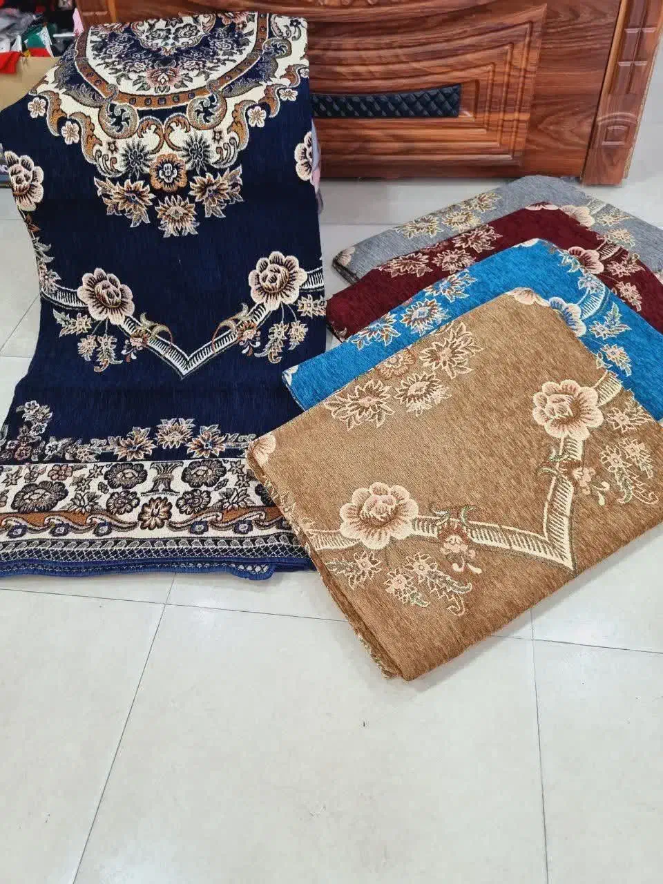 روفرشی مخمل|روفرشی|قم, نخودی|دیوار