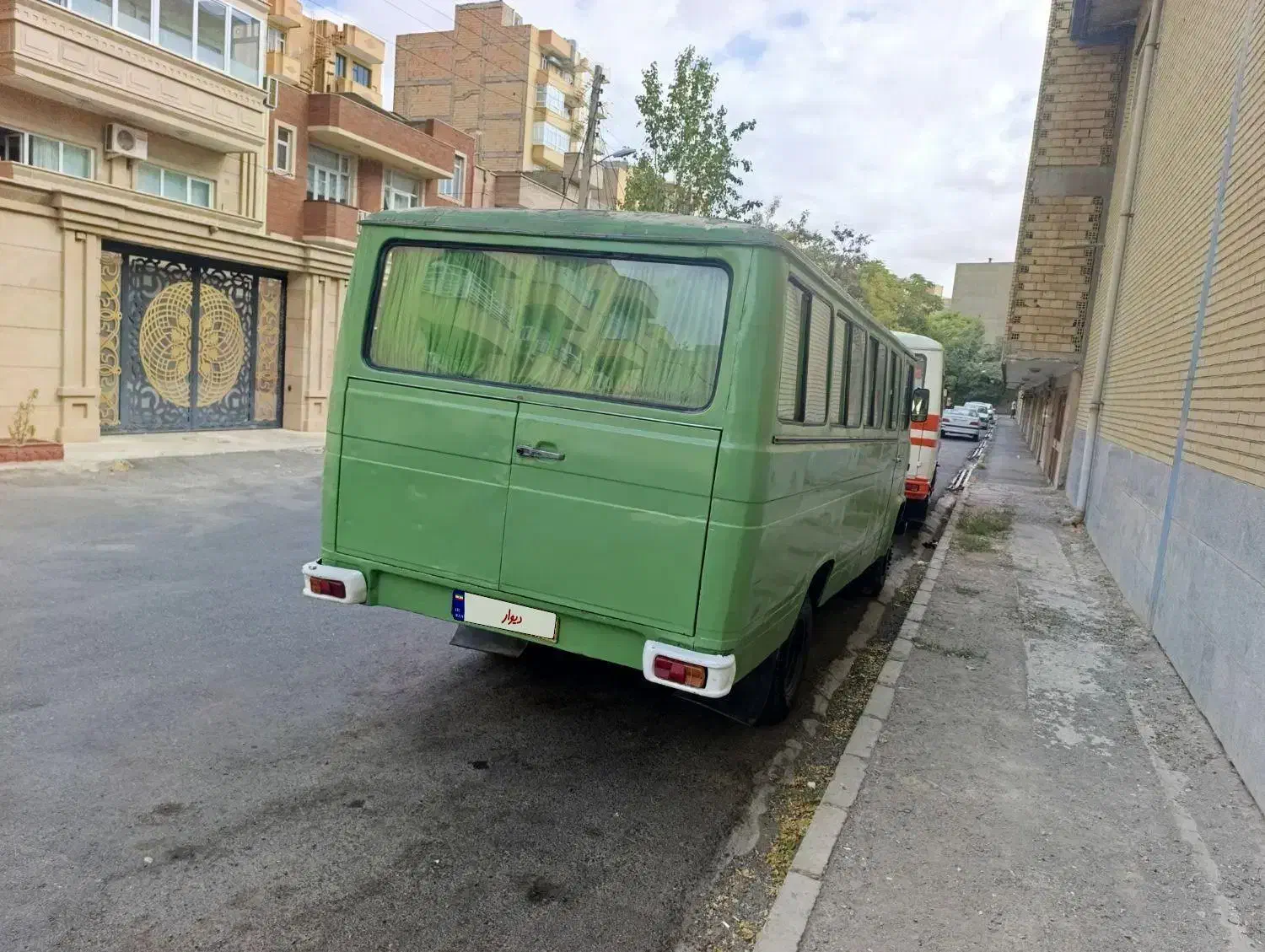 مینی بوس بنز مدل 63نارنجی ومدل 49سبزرنگ|خودرو سنگین|تبریز, |دیوار
