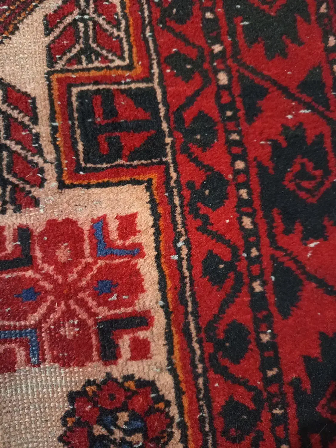 فرش کناره دست بافت|فرش|قرچک, مهدیه|دیوار