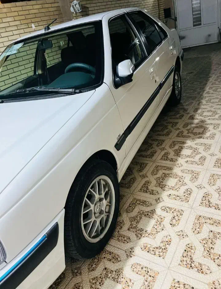 مشکل. کاری|خودرو سواری و وانت|کرمان, |دیوار