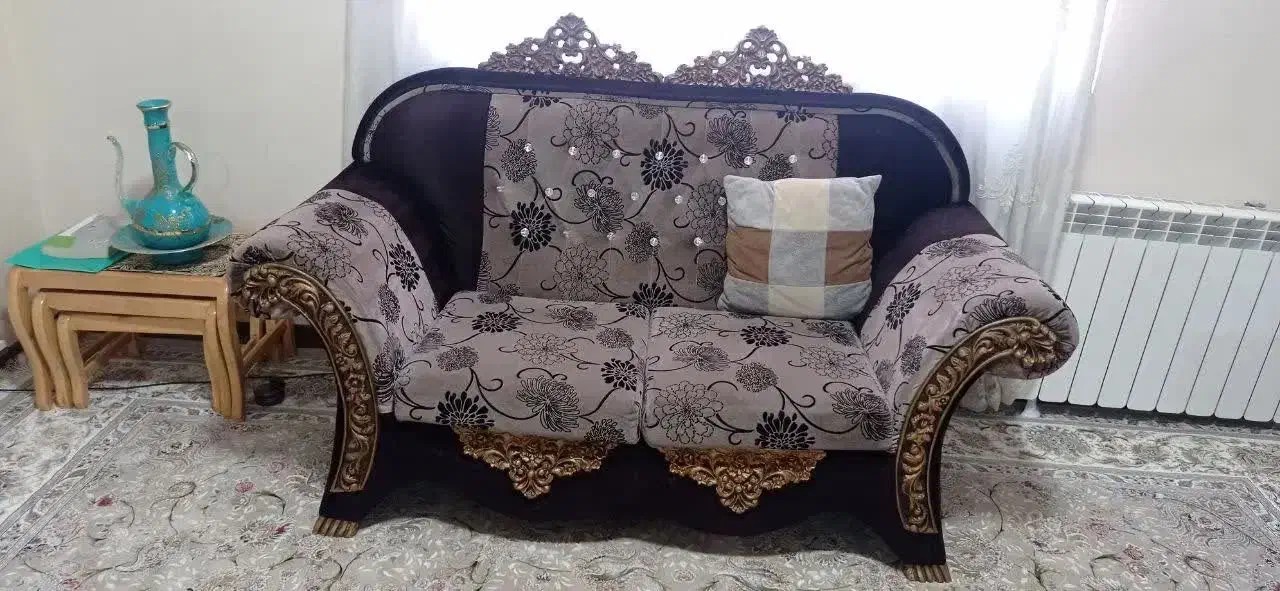 مبل 7نفره نیمه سلطنتی و میز ناهارخوری 4نفره|میز و صندلی غذاخوری|اهواز, پردیس دو|دیوار