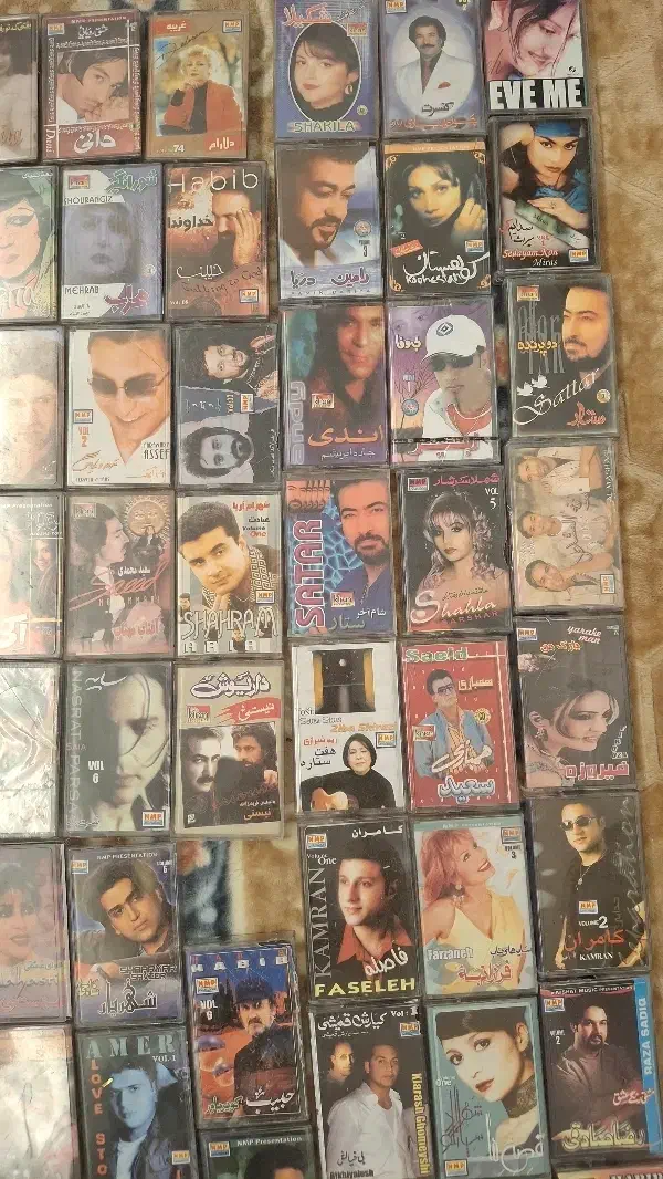 نوار کاست پاکستانی|فیلم و موسیقی|کرمان, |دیوار