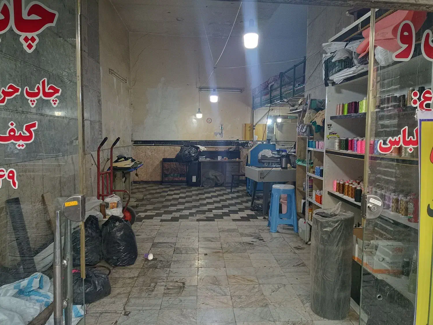 اجاره مغازه ۵۵ متری با بالکن بزرگ میدان پرتردد|اجارهٔ مغازه و غرفه|تهران, امین حضور|دیوار