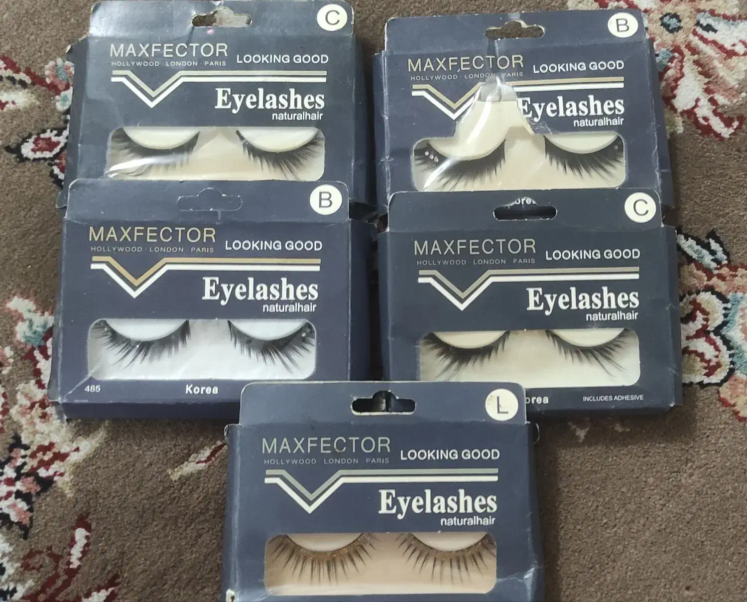 مداد ارایشی و مژه مصنوعی|آرایشی، بهداشتی، درمانی|کاشان, کارگر|دیوار