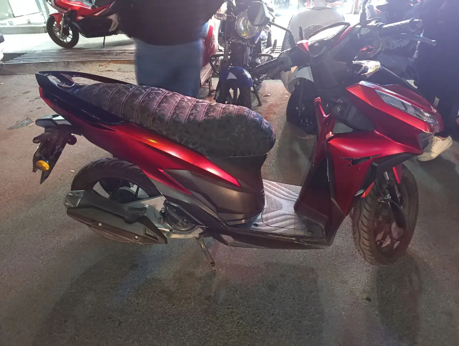 موتور طرح کلیک.بیمه کامل.مصرفی نو.چکی|موتورسیکلت|باغستان, |دیوار